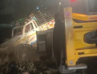 12 die as pickup overturns, crashes into SUV in Madhya Pradesh's Dhar