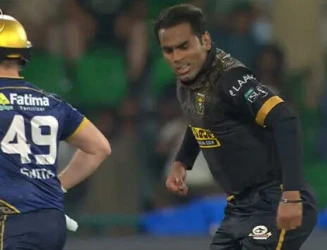 Drama in PSL! Steve Smith smashes bat in dressing room after fiery send-off