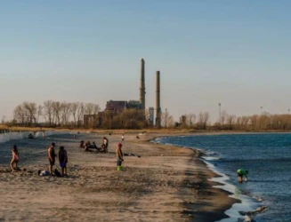 Illinois expressway used coal fly ash in 1972; monitoring found no major issues