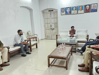 पिछले दिन हुए करणी सेवा पर पथराव को लेकर विधायक गोपाल सिंह इंजीनियर ने की समीक्षा बैठक प्रशासन से की गई कार्रवाई की मांगी जानकारी