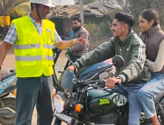 देवास भोपल कॉरिडोर द्वारा लगतार आमजन को सड़क सुरक्षा के लिए   दिया मार्गदर्शन