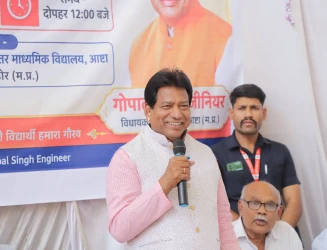 सांदीपनि विद्यालय आष्टा में मेधावी विद्यार्थी सम्मान समारोह आयोजित