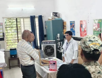 आष्टा सिविल अस्पताल पहुंचे कलेक्टर बालागुरु, स्वास्थ्य व्यवस्थाओं का लिया जायजा