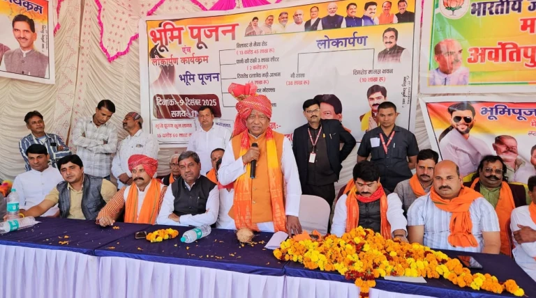 तिलावद-मैना रोड दो मेढ़ पड़ोसी विधानसभा के नागरिको को विकास के साथ आवागमन की सुविधा का बड़ा केंद्र बनेगा-गोपालसिंह इंजीनियर