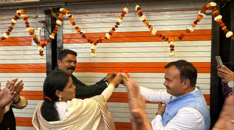 सिविल अस्पताल के पीछे नपा ने बनाया गुमठी मार्केट गुमठीधारियों ने नपाध्यक्ष का माना आभार, किया स्वागत