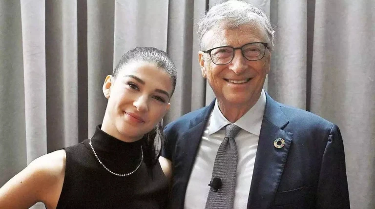 Bill Gates' daughter gets $30M for AI app: Gates says won't invest; works helpdesk