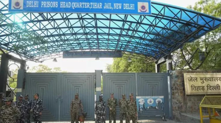 Pay to meet Tihar inmates: Operators' role under lens over illegal mulakat charges