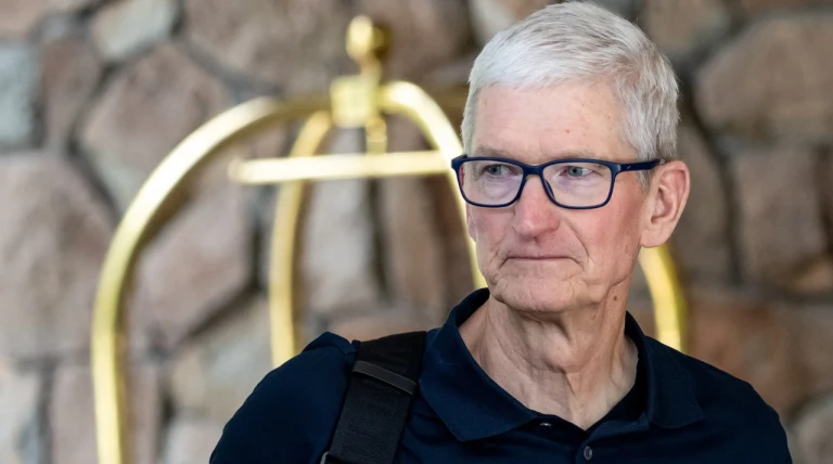 Apple execs book long stays in S Korea — driven by Samsung and SK Hynix talks