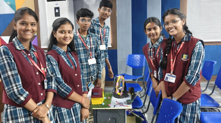 National Science Day पर सी.एम. राइज़ स्कूल आष्टा का उत्कृष्ट प्रदर्शन, वीआईटी भोपाल में लहराया परचम