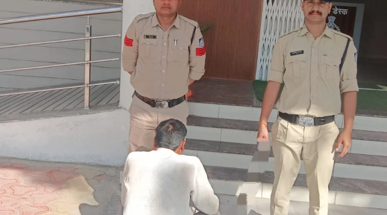 धरमपुरी हत्याकांड का फरार आरोपी गिरफ्तार, सिद्दीकगंज पुलिस ने भेजा जेल