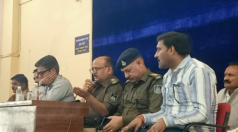 आष्टा जनपद कार्यालय में शांति समिति की बैठक सम्पन्न, त्योहारों को सौहार्दपूर्ण ढंग से मनाने पर जोर